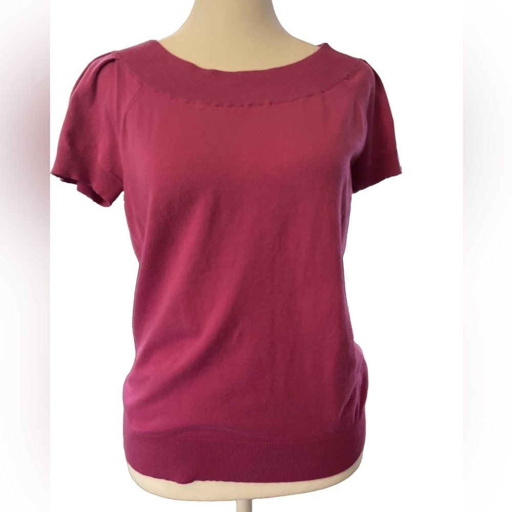 Banana Republic Fuchsia lightweight Sweater Top Small